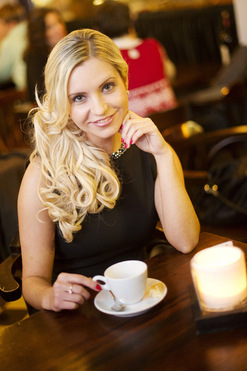 Elegante Weiblichkeit :  (&copy; &copy; Great Lengths)