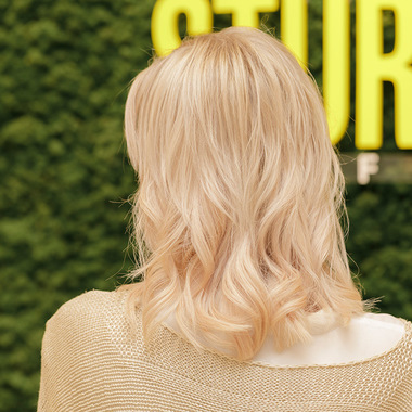 Mehr Volumen und Länge für Gisela:  (&copy; &copy; Great Lengths)