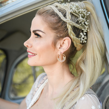 Raffinierter Wiesn-Zopf mit Schleierkraut:  (&copy; &copy; Great Lengths)