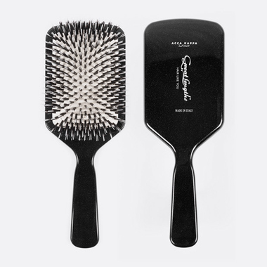 ACCA KAPPA BRUSH SQUARE (&copy; Great Lengths)