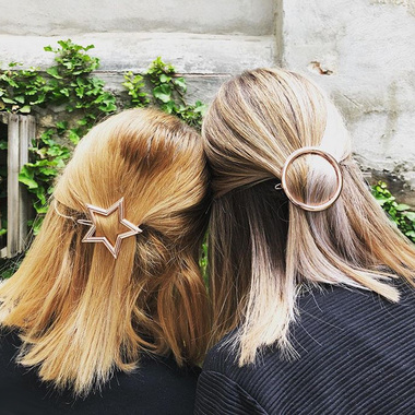 Wunderschöne Haarspangen:  (&copy; Great Lengths)