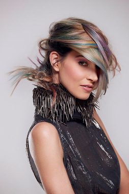 LOOK 2 - KS1D2586 RGB:  (&copy; &copy; Great Lengths)