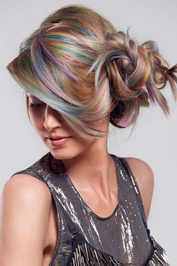 LOOK 2 - KS1D2246 RGB:  (&copy; &copy; Great Lengths)