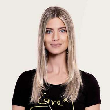 GL TAPES - die schnelle Verwandlung - Klebe Extensions - vorher:  (&copy; &copy; Great Lengths)