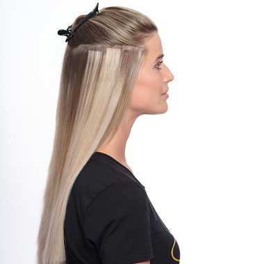 Haarverlängerung mit GL Tapes:  (&copy; &copy; Great Lengths)