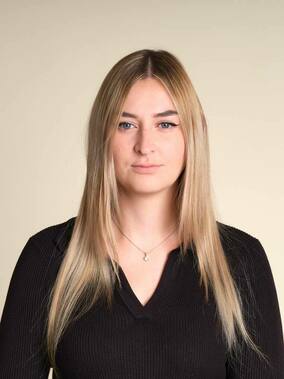 YOUYOU Tressen, Vorher (&copy; © Great Lengths / YOUYOU)