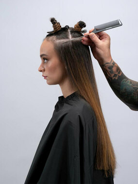 YOUYOU Tape-Ins Step 1 (&copy; © Great Lengths / YOUYOU)