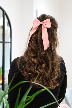 Haarschleife Blush:  (&copy; &copy; Great Lengths)