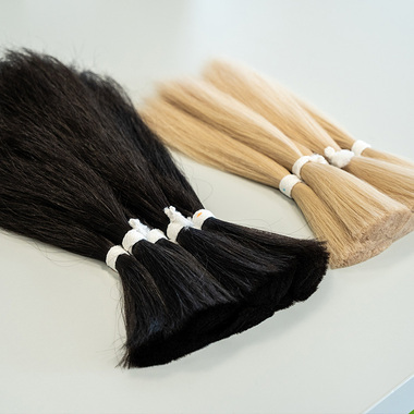 Haare gefärbt:  (&copy; &copy; Great Lengths)