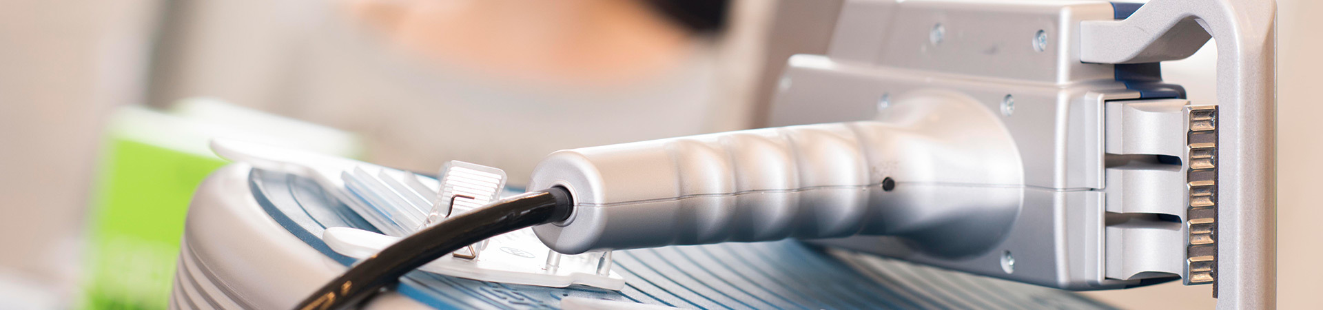 Perfekte Schonung für Extensions mit Ultraschalltechnik (&copy; Great Lengths)