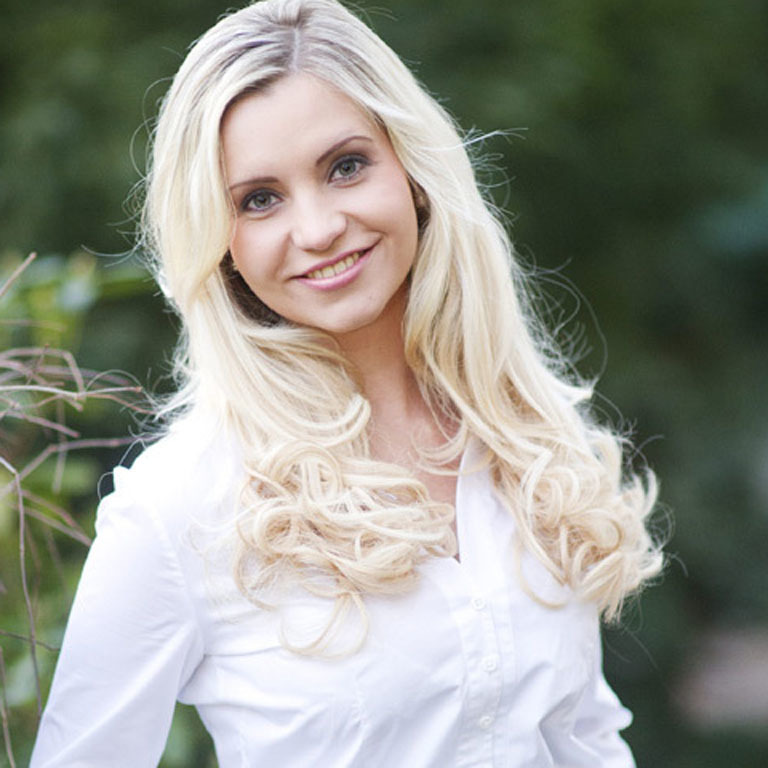 Julia nach dem Umstyling (&copy; Great Lengths)