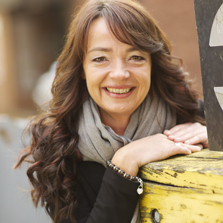 Mit Extensions ist ein umfangreiches Styling mit vielen Varianten möglich (&copy; Great Lengths)