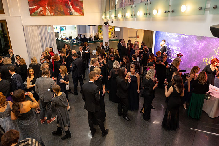 Gala Abend - 221030-GL-my_first_experience (&copy; Great Lengths)