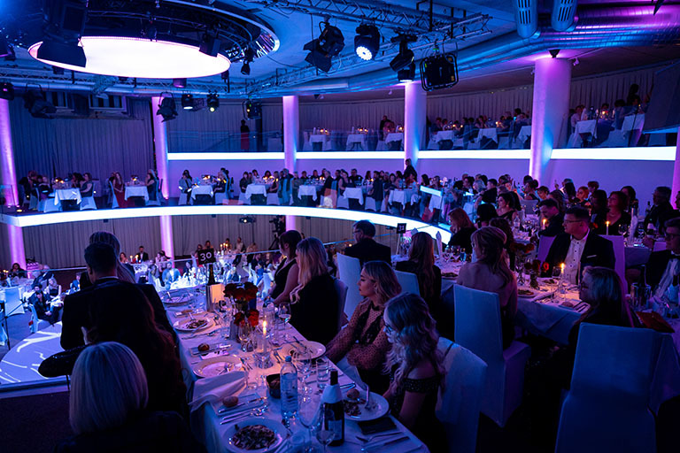 Gala Abend - 221030-GL-my_first_experience-809 (&copy; Great Lengths)