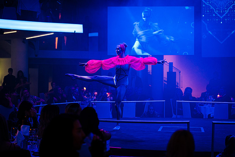 Gala Abend - Tanzeinlage / 221030-GL-my_first_experience-1230 (&copy; Great Lengths)