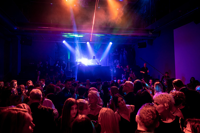 Afterparty - Disco - 30 Jahre Great Lengths - 221030-GL-my_first_experience-1583 (&copy; Great Lengths)