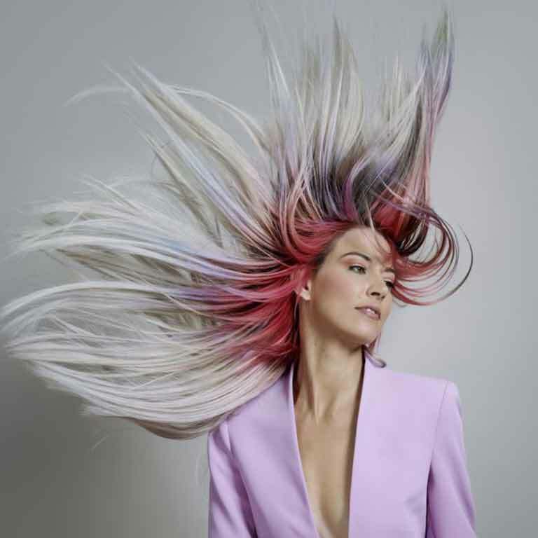 Extensions bringen Farbe ins Haar ohne Chemie (&copy; Great Lengths)