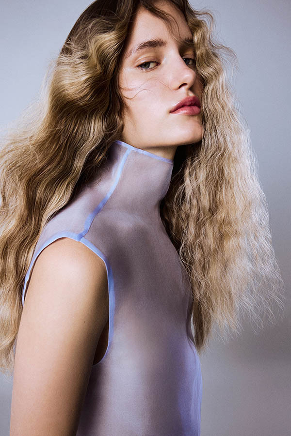 Beyond Classic Beauty Nr.045 (&copy; Great Lengths)