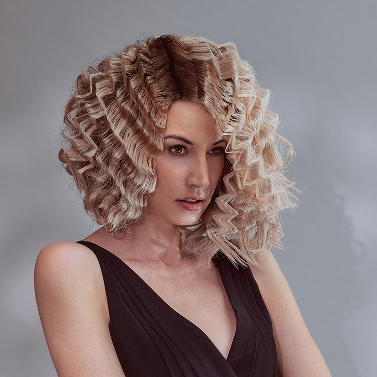 Graduieren, Schnitttechnik für sanfte Übergänge (&copy; Great Lengths)